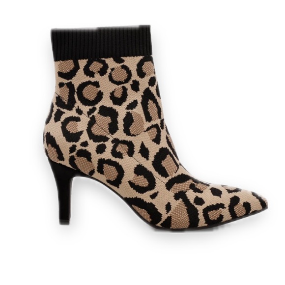 MIA Saddie Leopard Print Stretch Fabric Bootie - Picture 2 of 16
